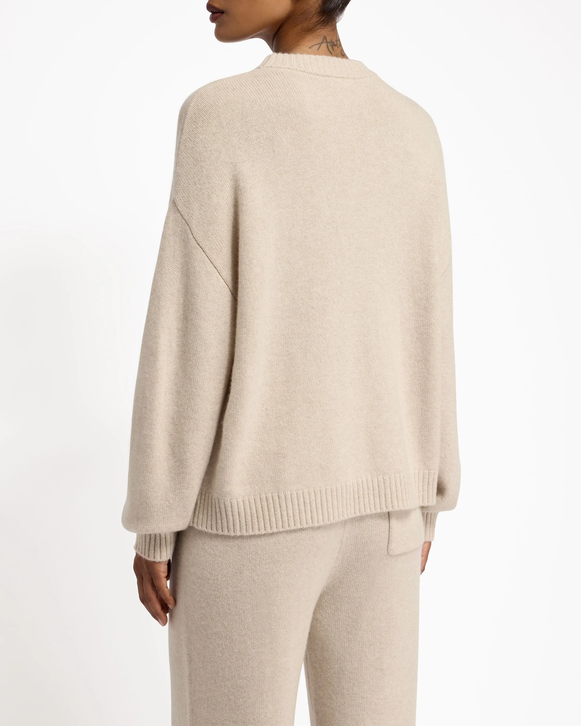 Barra Crew Neck Cashmere Sweater - Wheat