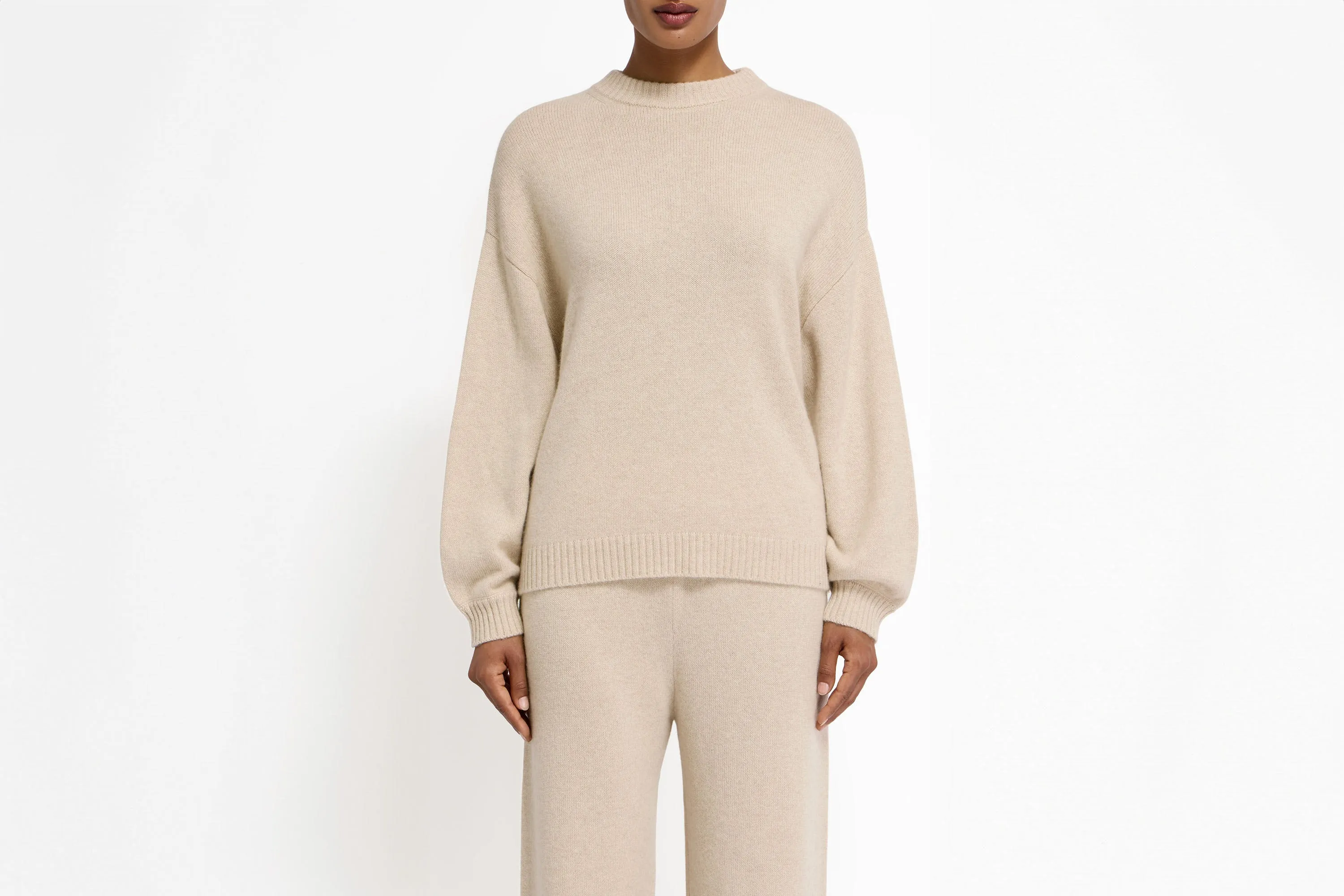 Barra Crew Neck Cashmere Sweater - Wheat