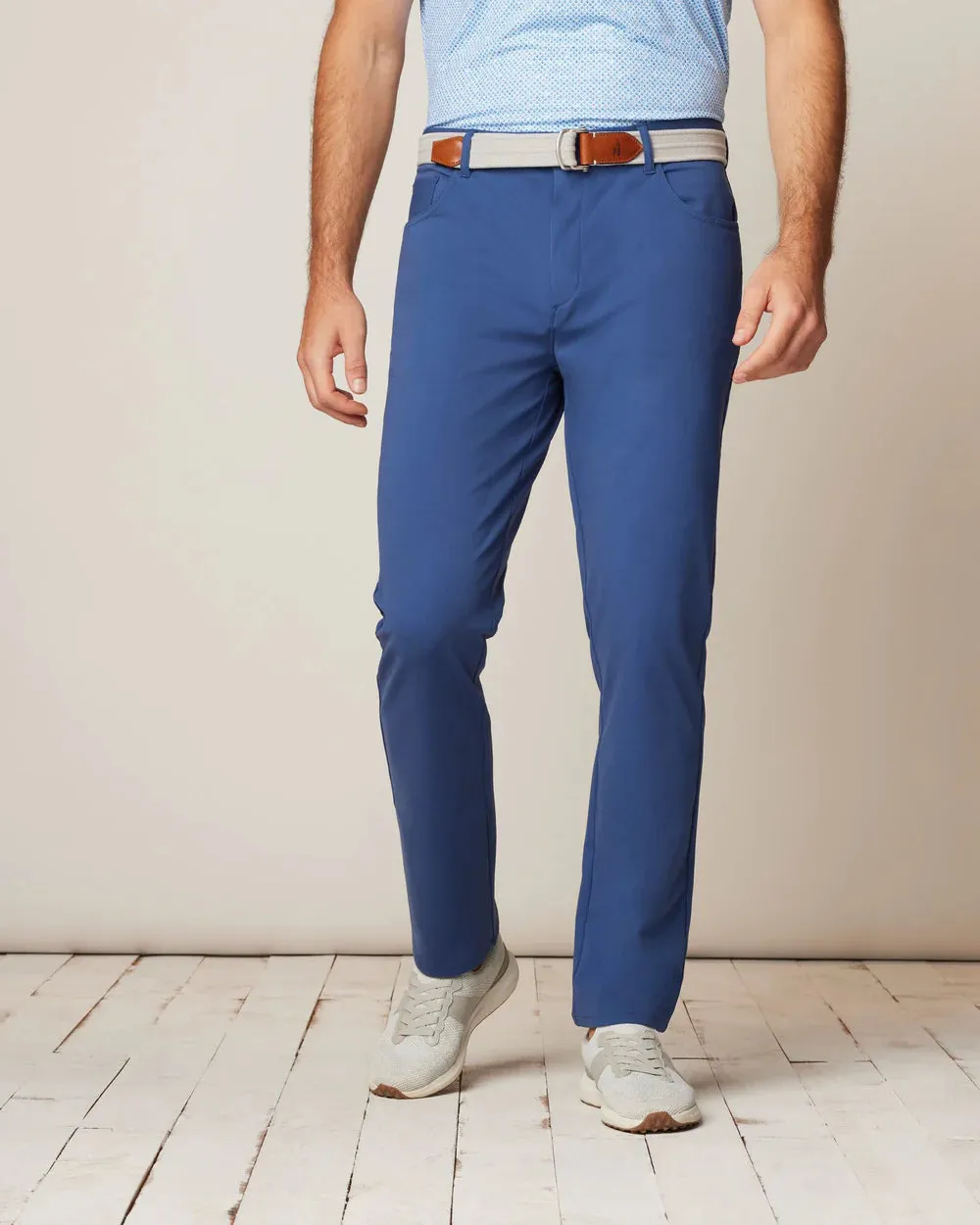 Johnnie-O Osprey Cotton Blend Performance Pant in Navy