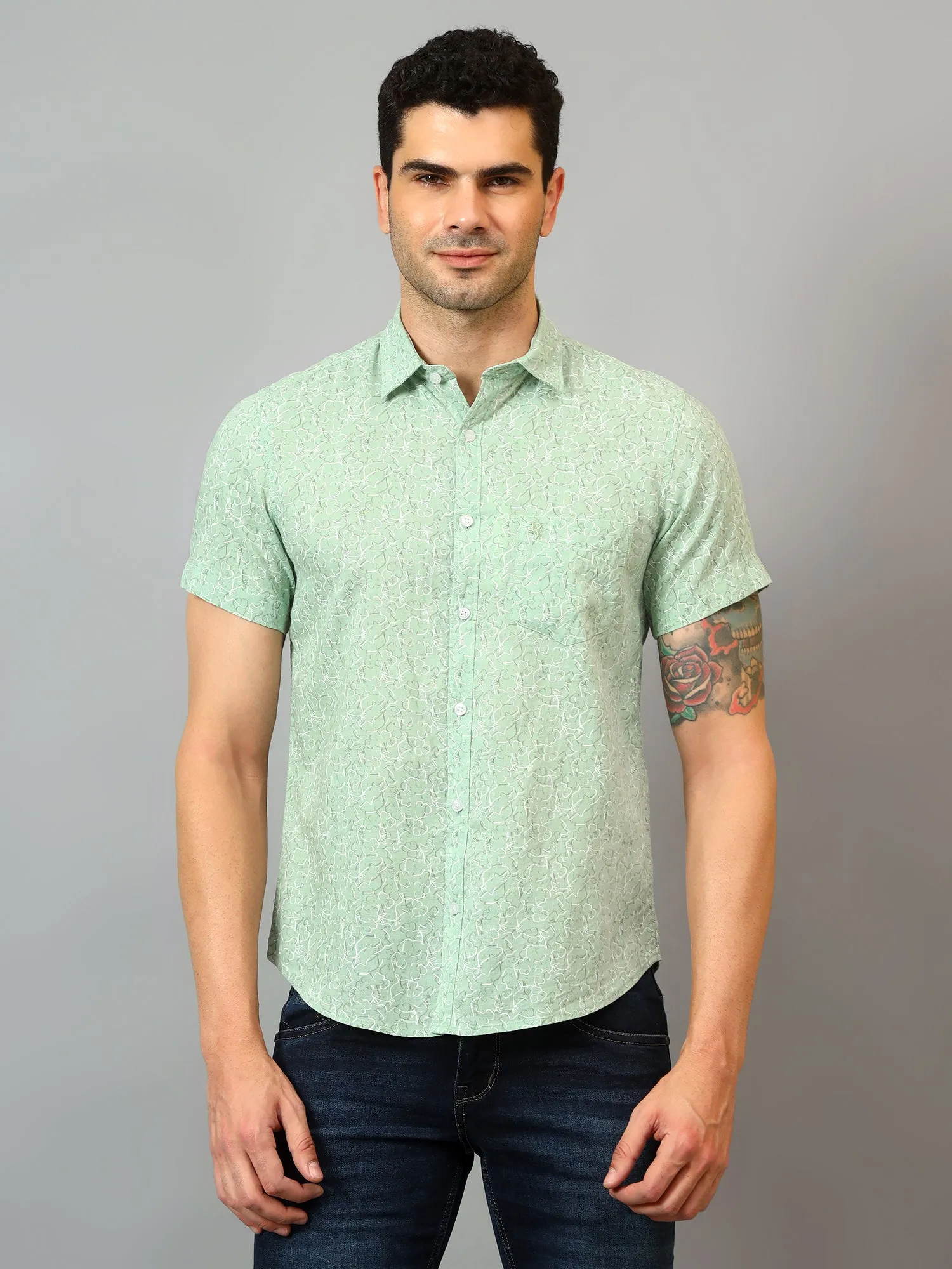 Men's Green Casual Abstract Print Half sleeve Shirt