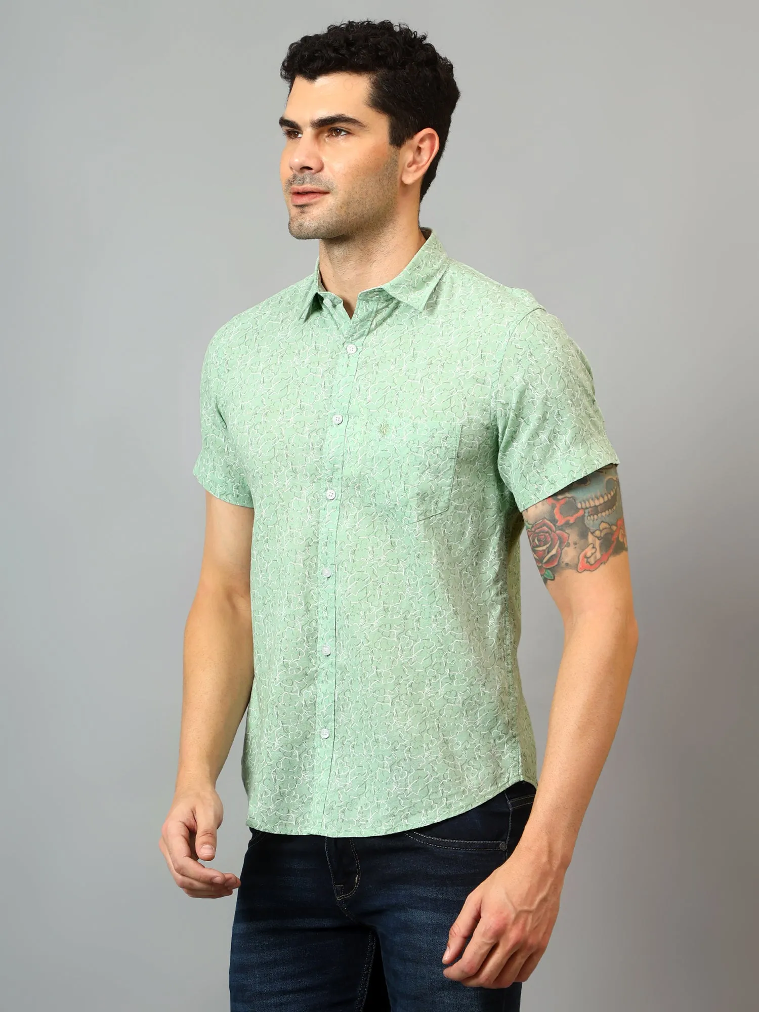 Men's Green Casual Abstract Print Half sleeve Shirt