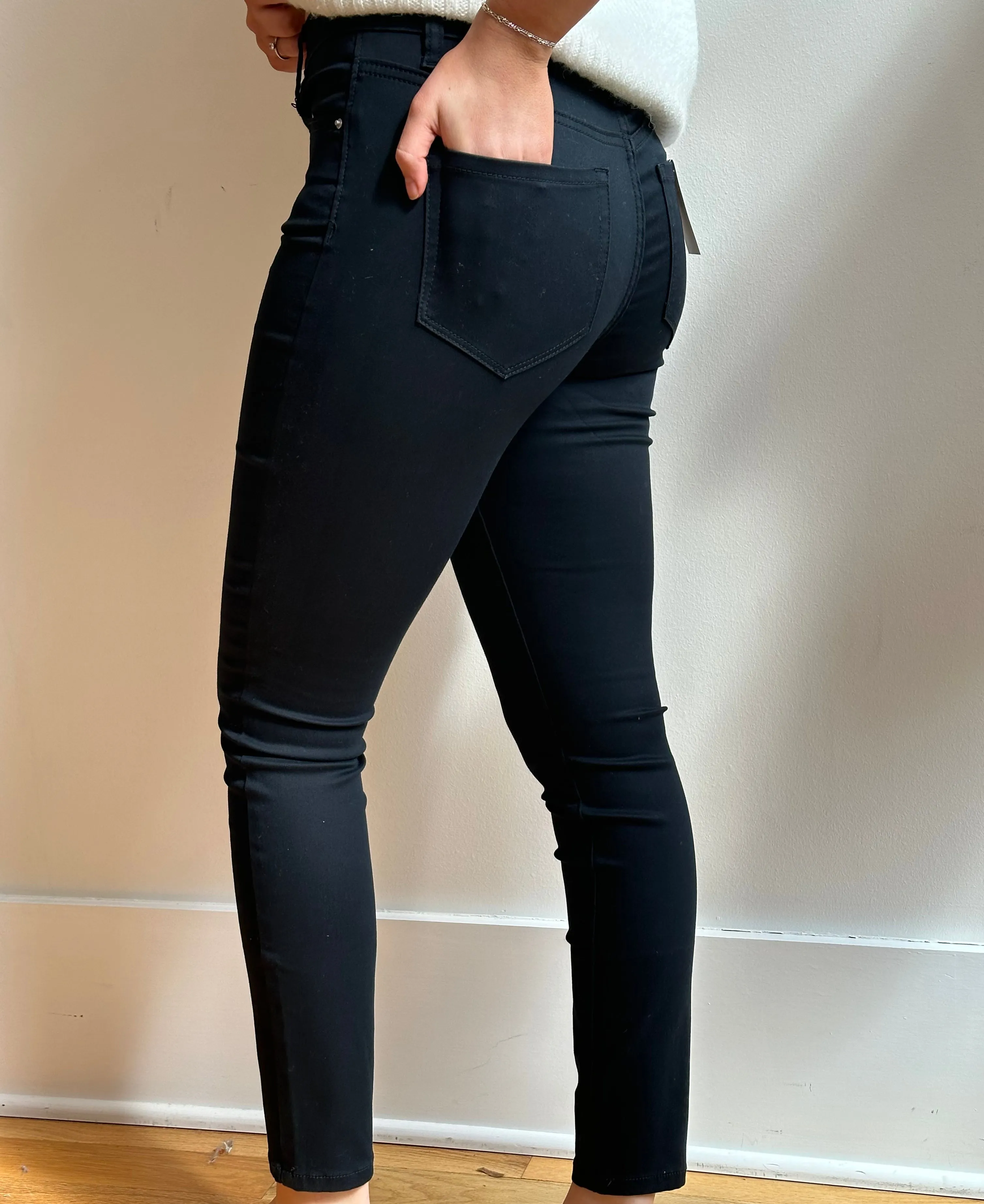 The High Rise Black Skinny Jeans