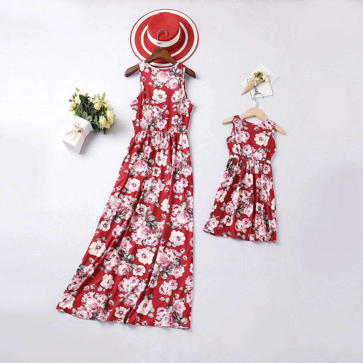 Trendy Floral Sleeveless Matching Dress for Mom and Me